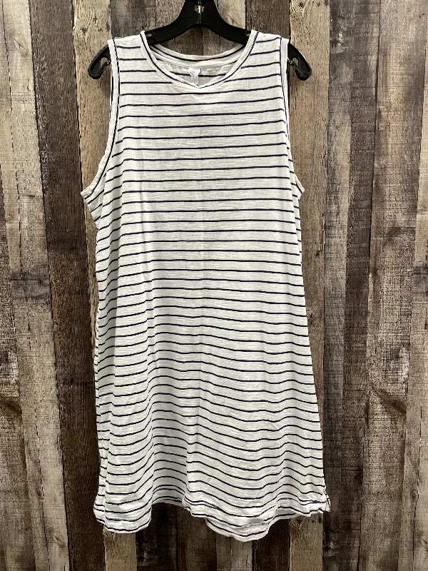 women's apple-shaped body dressesDress Casual Midi By Old Navy In Striped Pattern, Size: Xxl