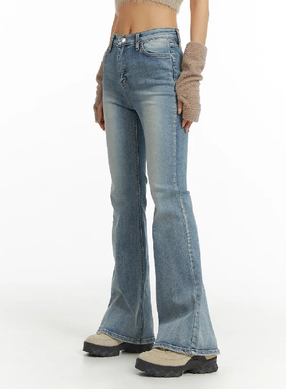 women's denim jeans for a glamorous eveningMid Rise Solid Flared Jeans CJ429